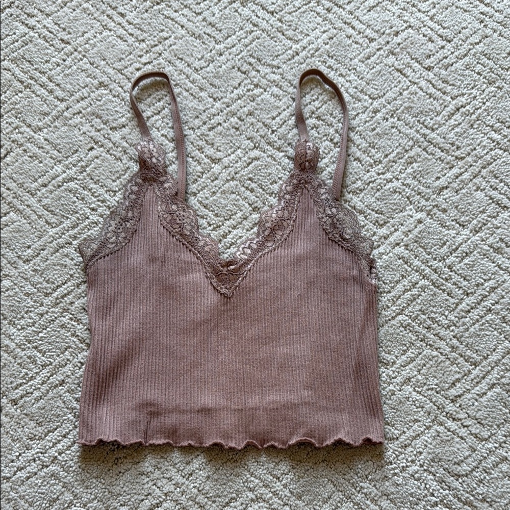 Elegant Lace Trim Ribbed Crop Top - Pink